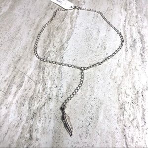 Silver Fashion Choker Necklace with Feather